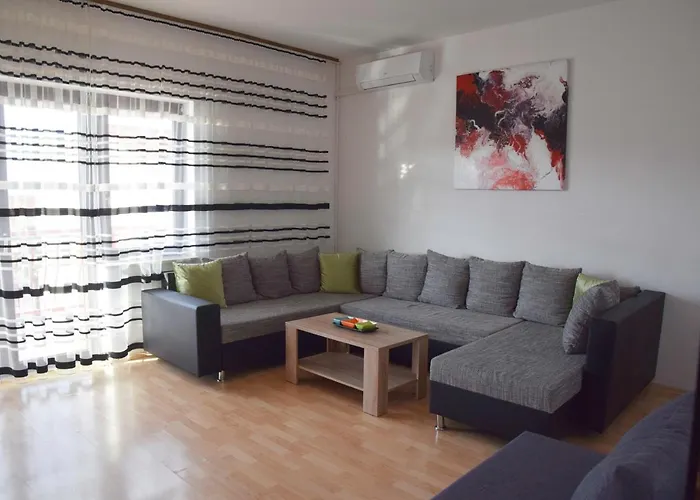Apartments Margareta & Ena